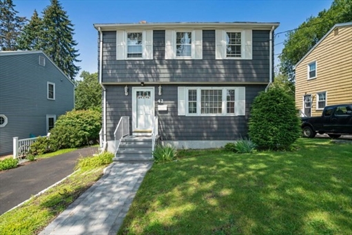 42 Rockland Ave