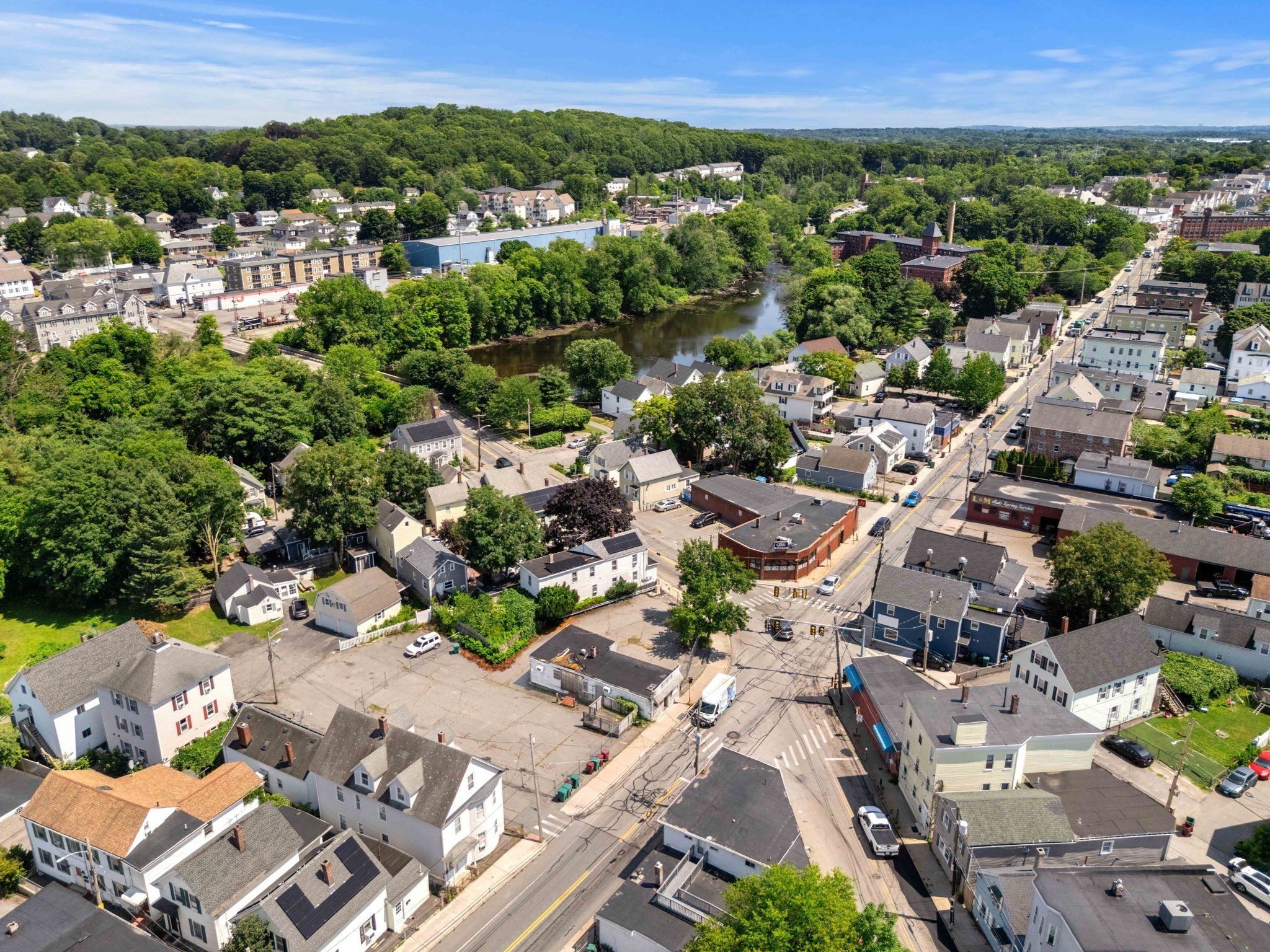 380 Lawrence St, Lowell, MA 01852 - Image 12