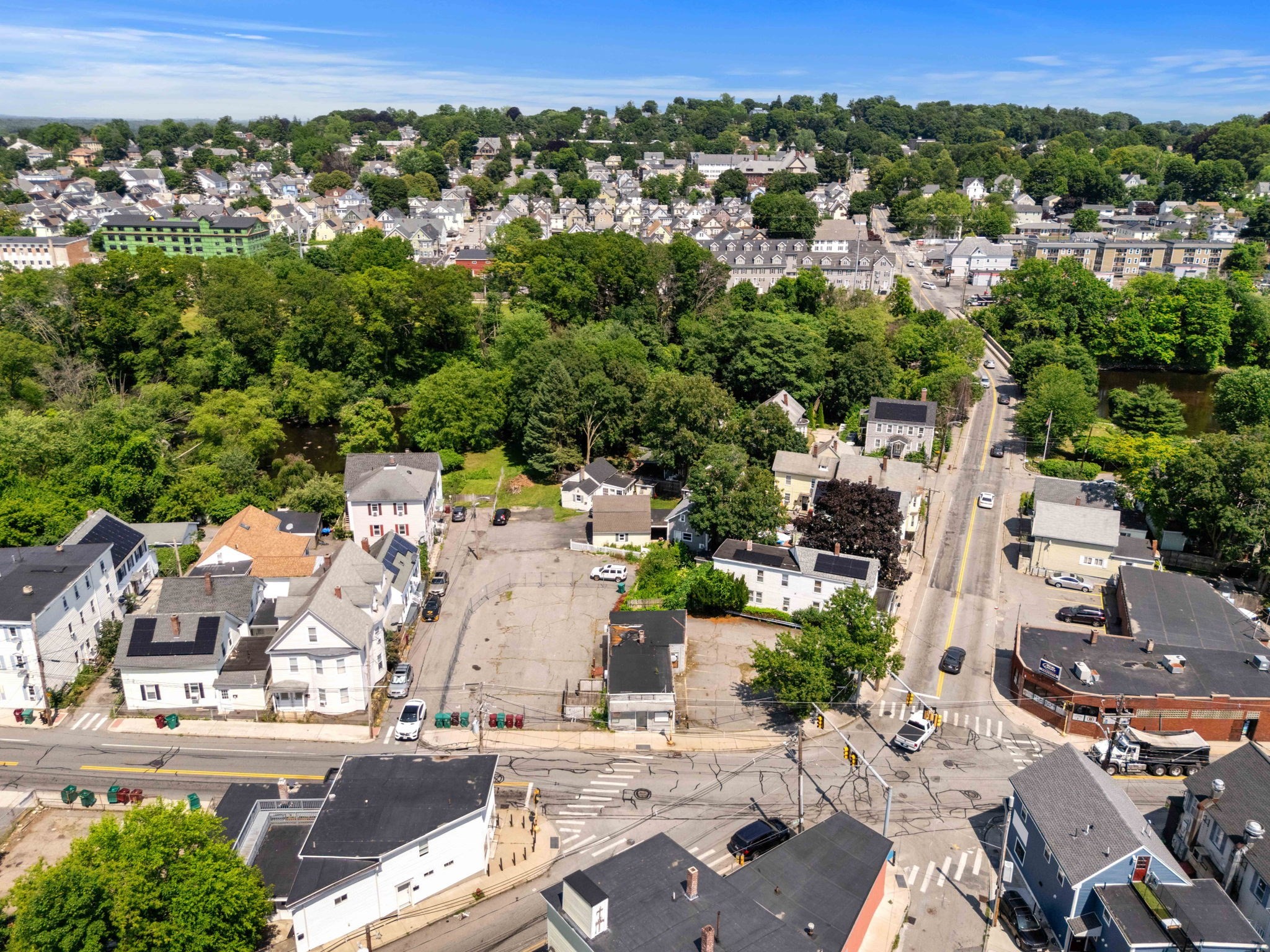 380 Lawrence St, Lowell, MA 01852 - Image 15