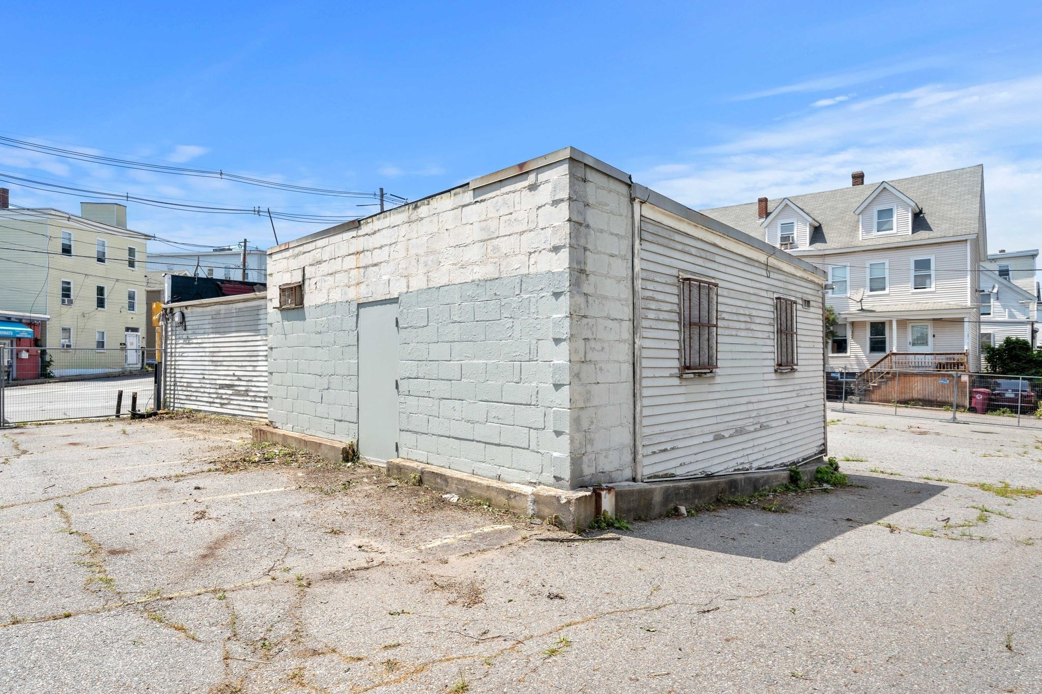380 Lawrence St, Lowell, MA 01852 - Image 9