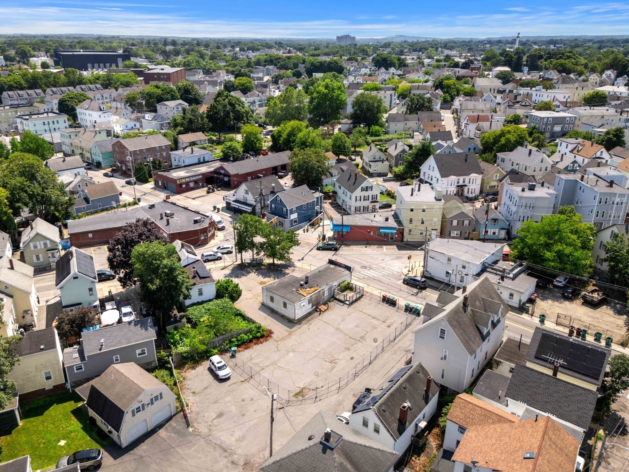380 Lawrence St, Lowell, MA 01852 - Image 10