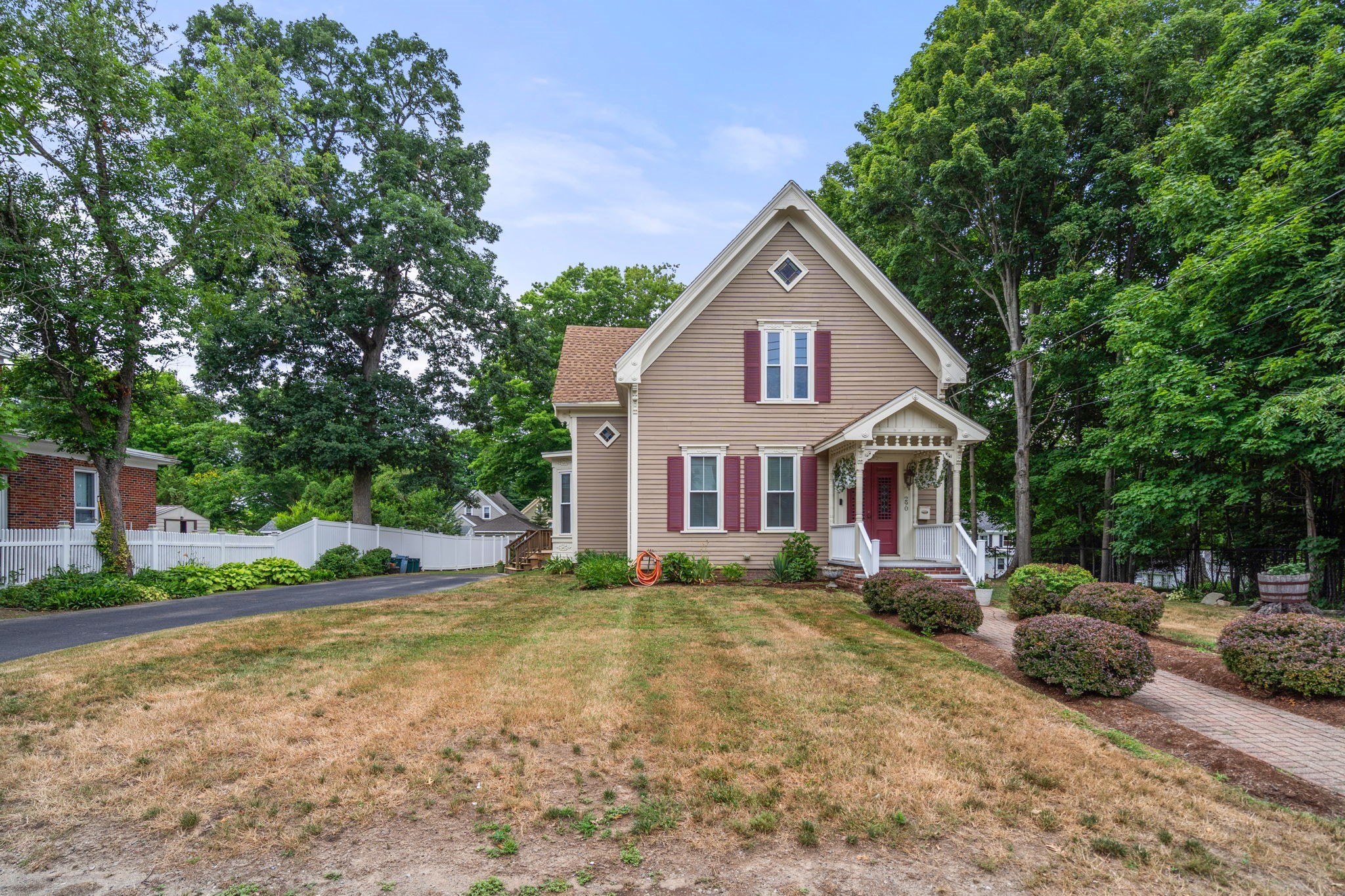 290 Walnut Street, Stoughton, MA 02072