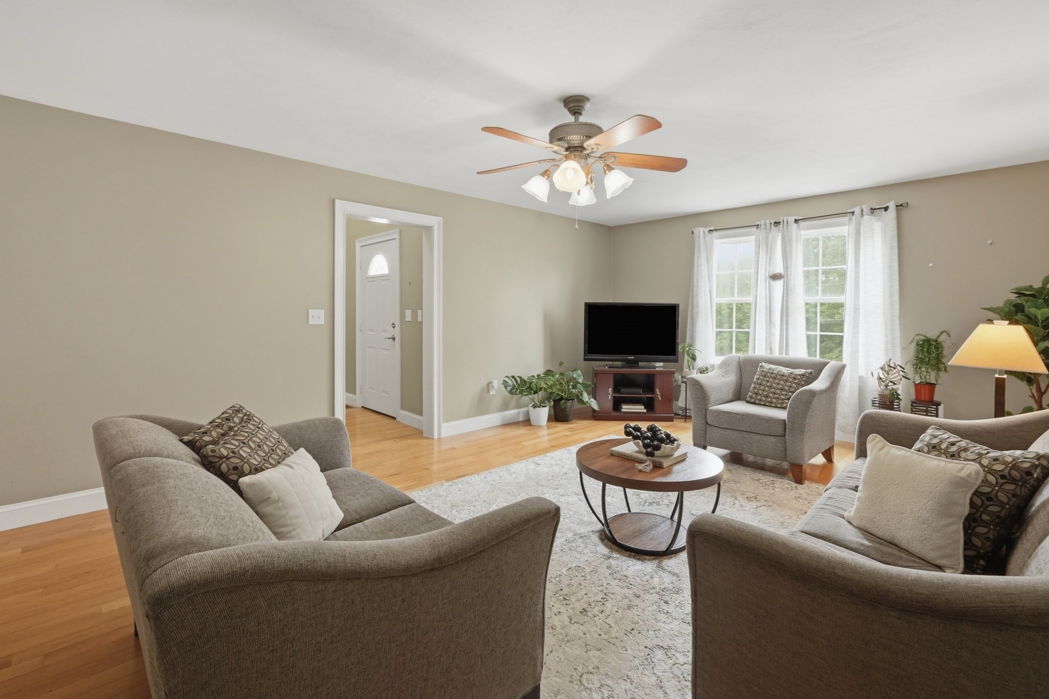 96 Pinewood Drive Unit 4-B, Gardner, MA 01440 - Image 4