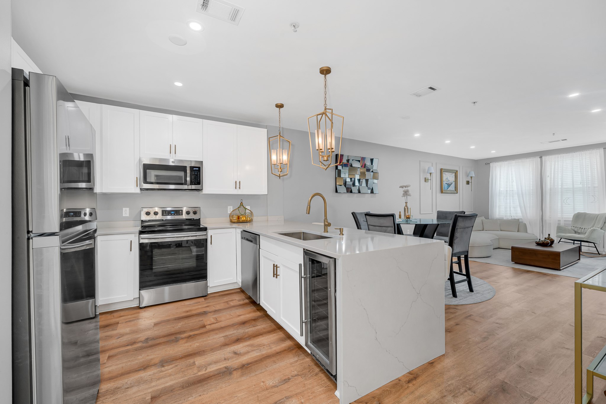 2 Harvest Dr Unit 108, North Andover, MA 01845