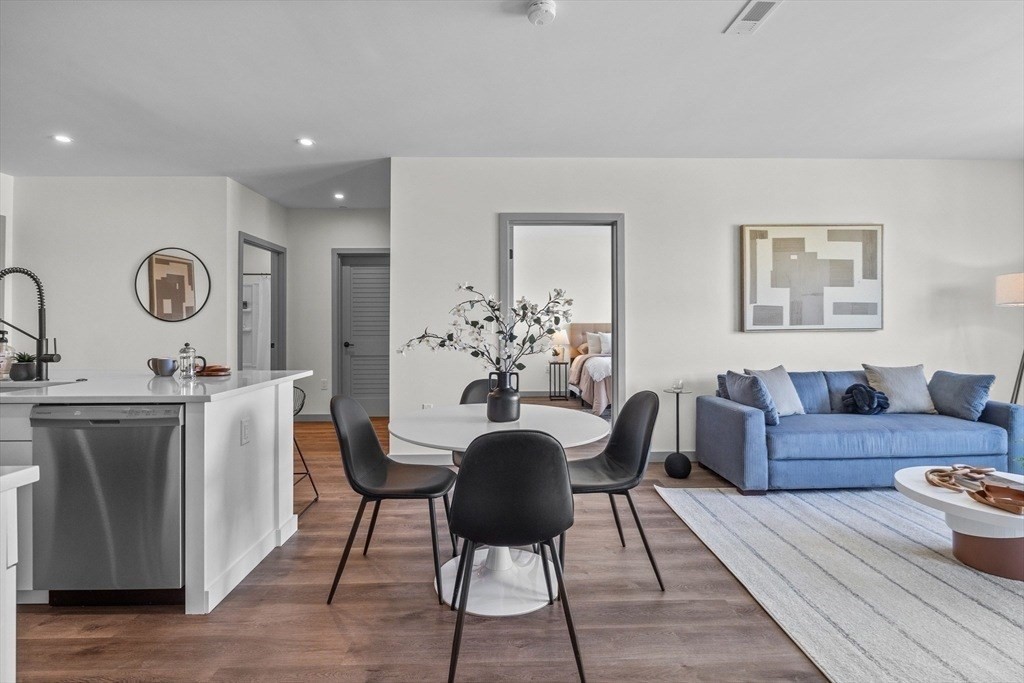 203 Lowell St. Unit 320, Wilmington, MA 01887