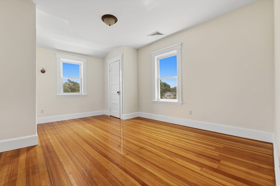 116 Essex St, Beverly, MA Image 13
