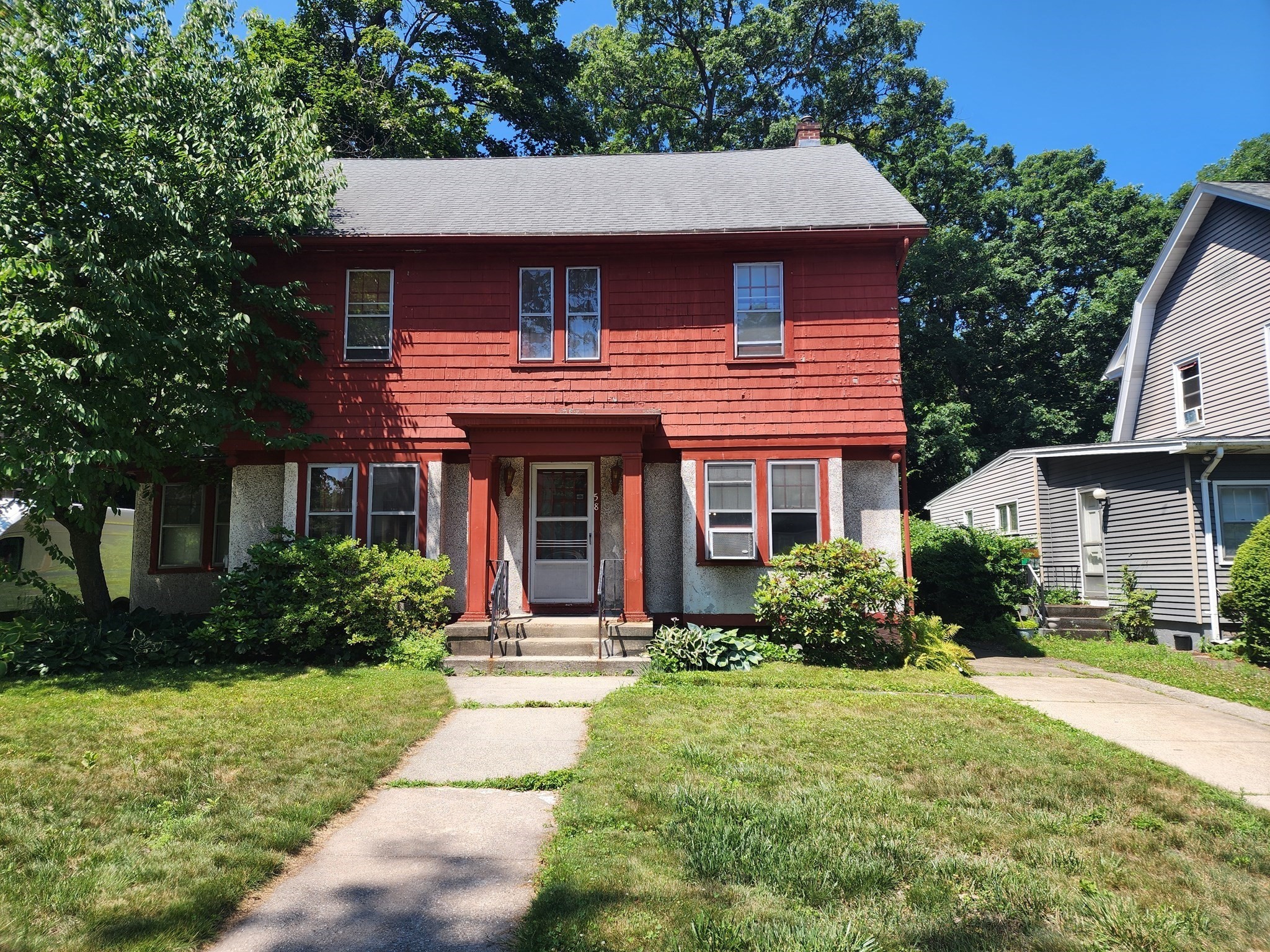 58 Rockland St, Springfield, MA 01118