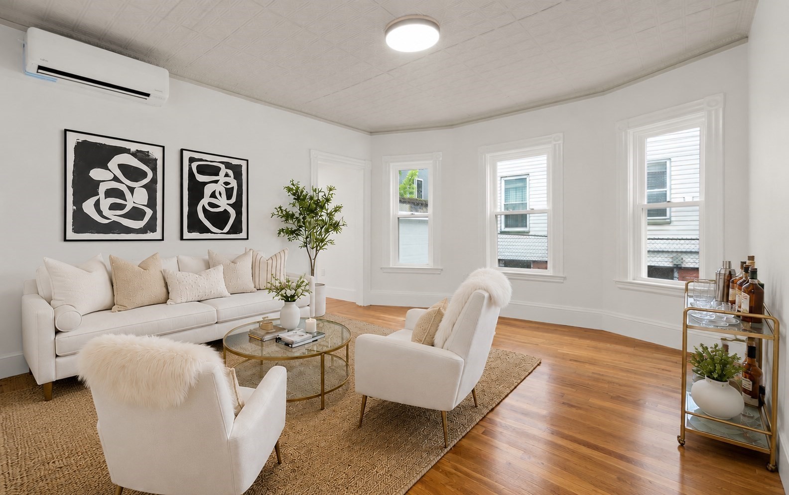 22 Charnwood Rd Unit 1, Somerville, MA 02144