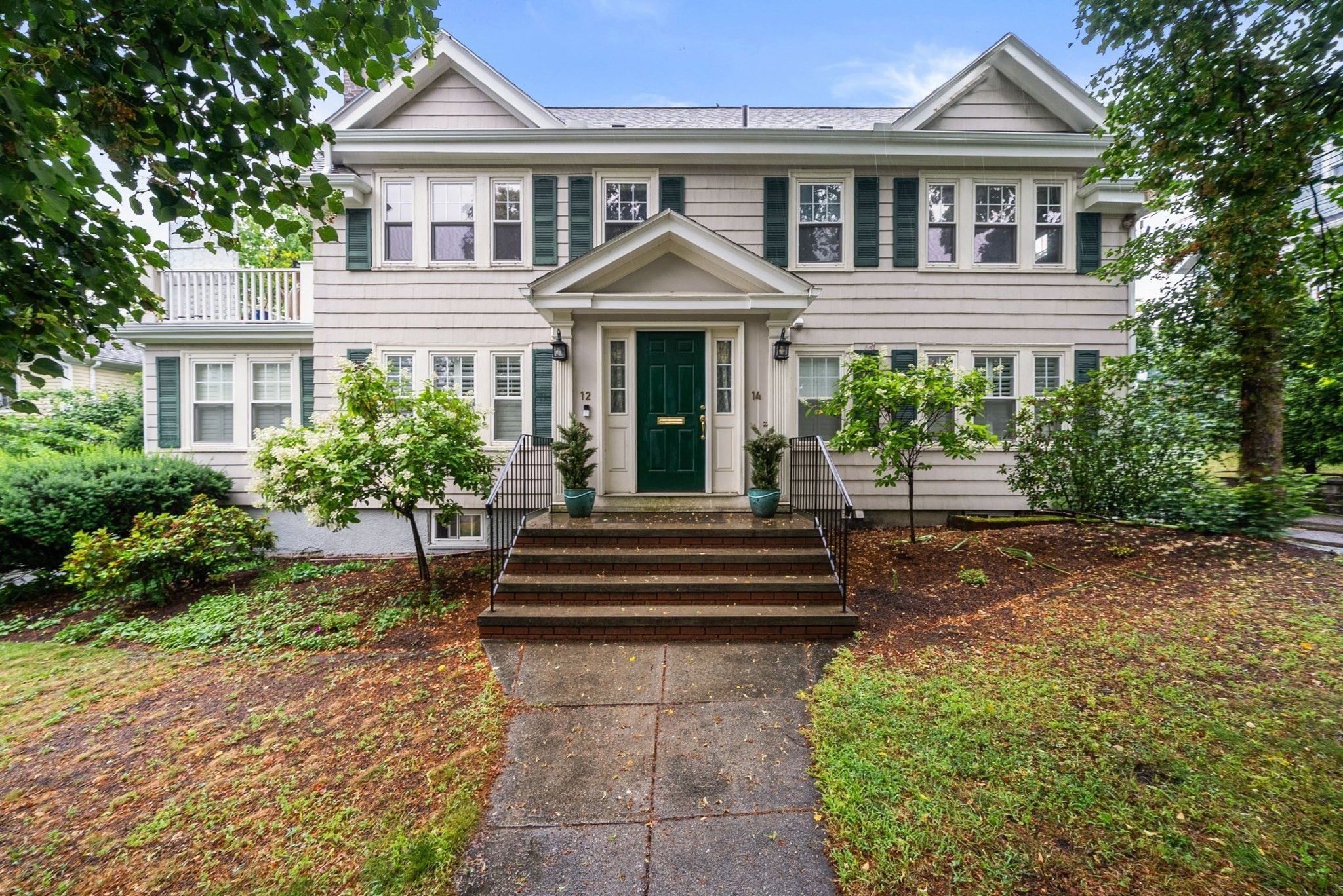 14 Flint Rd Unit 14, Watertown, MA 02472