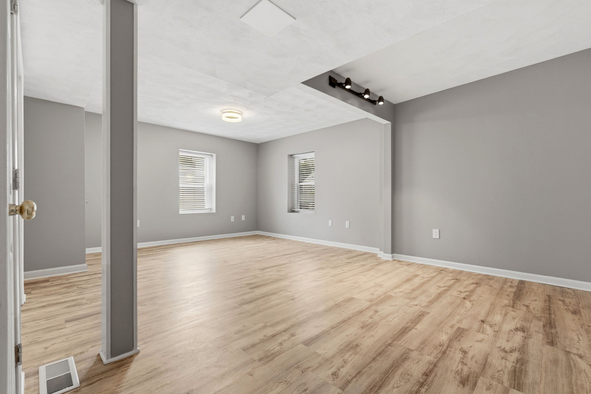 20 Otis St, Wakefield, MA 01880 - Image 13