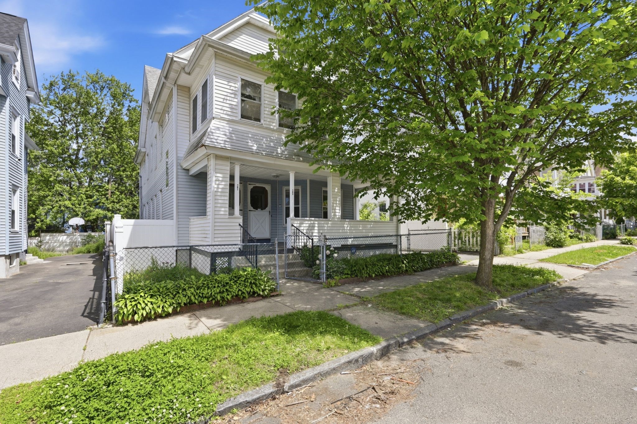 181 Northampton Ave, Springfield, MA 01109