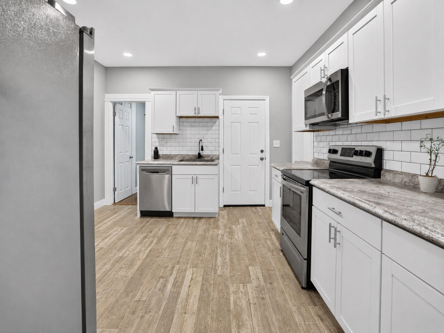 8 Jay St, Fitchburg, MA 01420 - Image 15