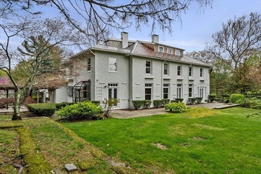 12 Summit Rd