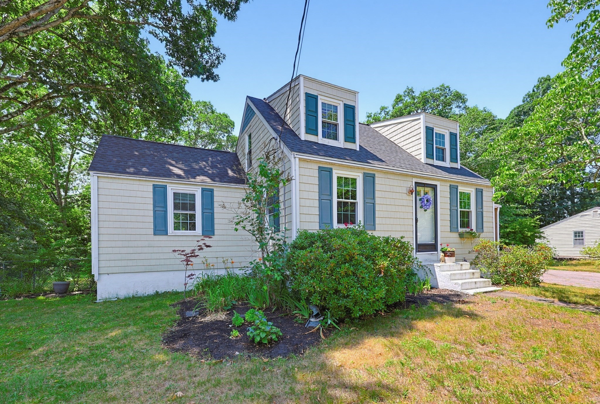 58 Johnson St, North Attleboro, MA 02760