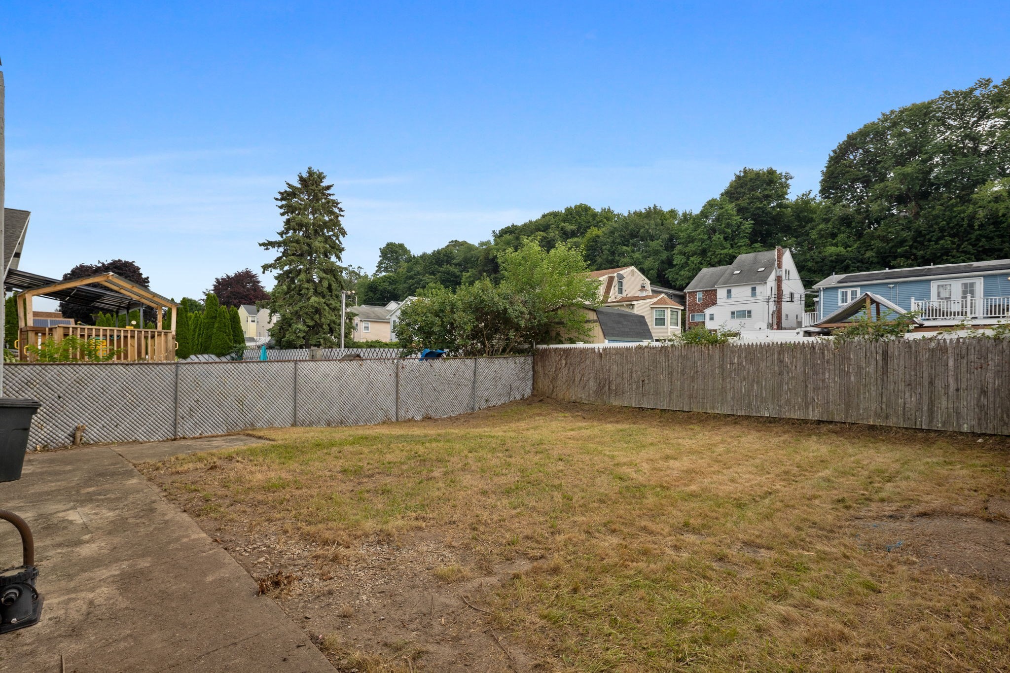 105 Oakwood Ave, Revere, MA 02151 - Image 25