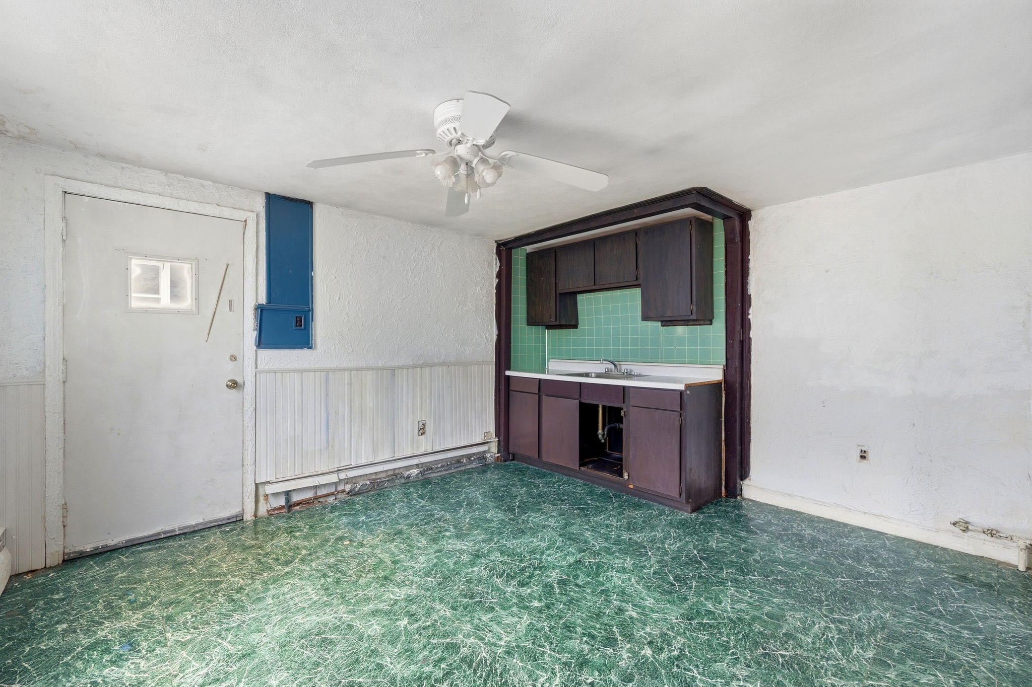 105 Oakwood Ave, Revere, MA 02151 - Image 6