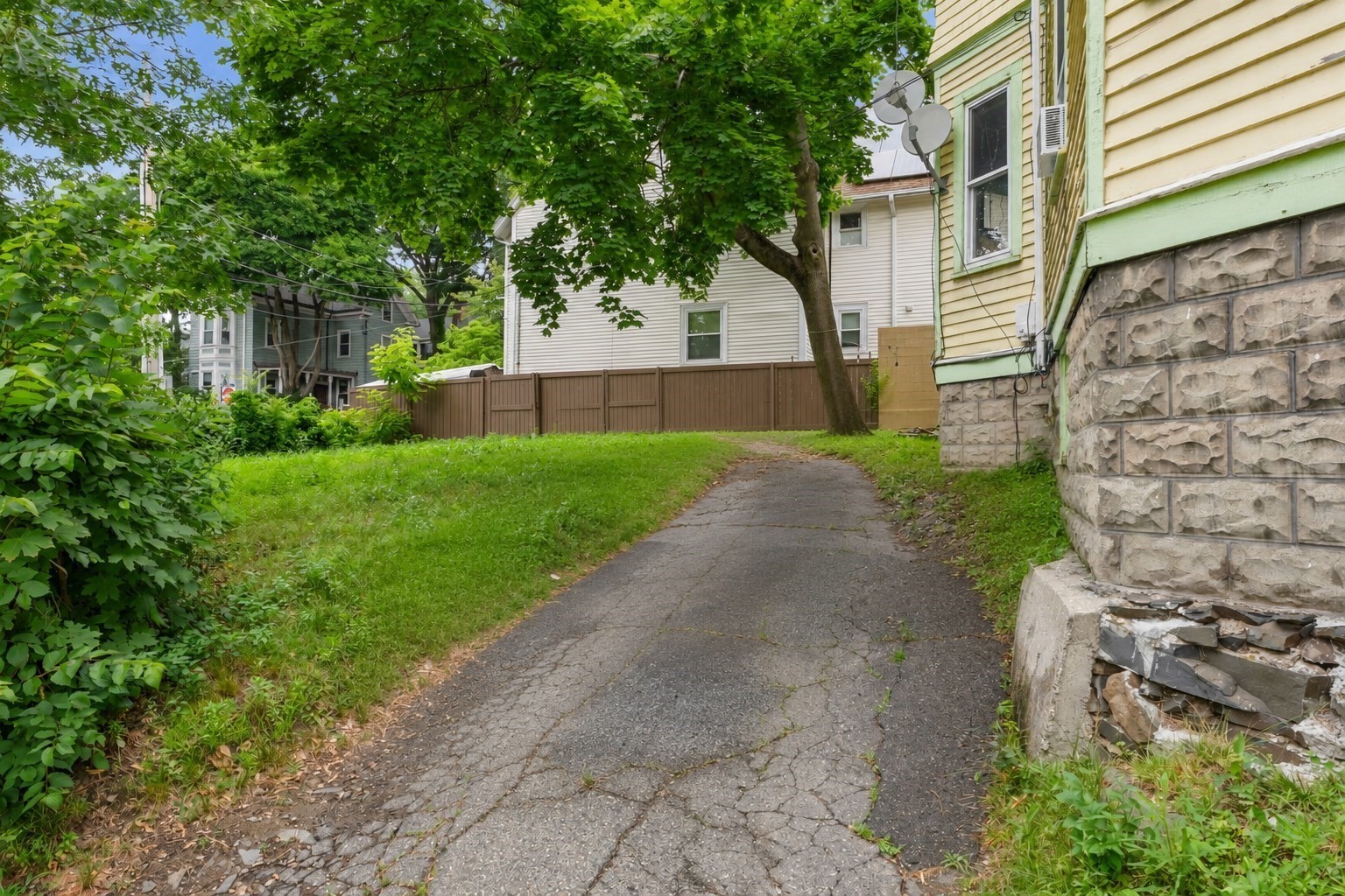 443 Medford St, Somerville, MA 02145 - Image 32