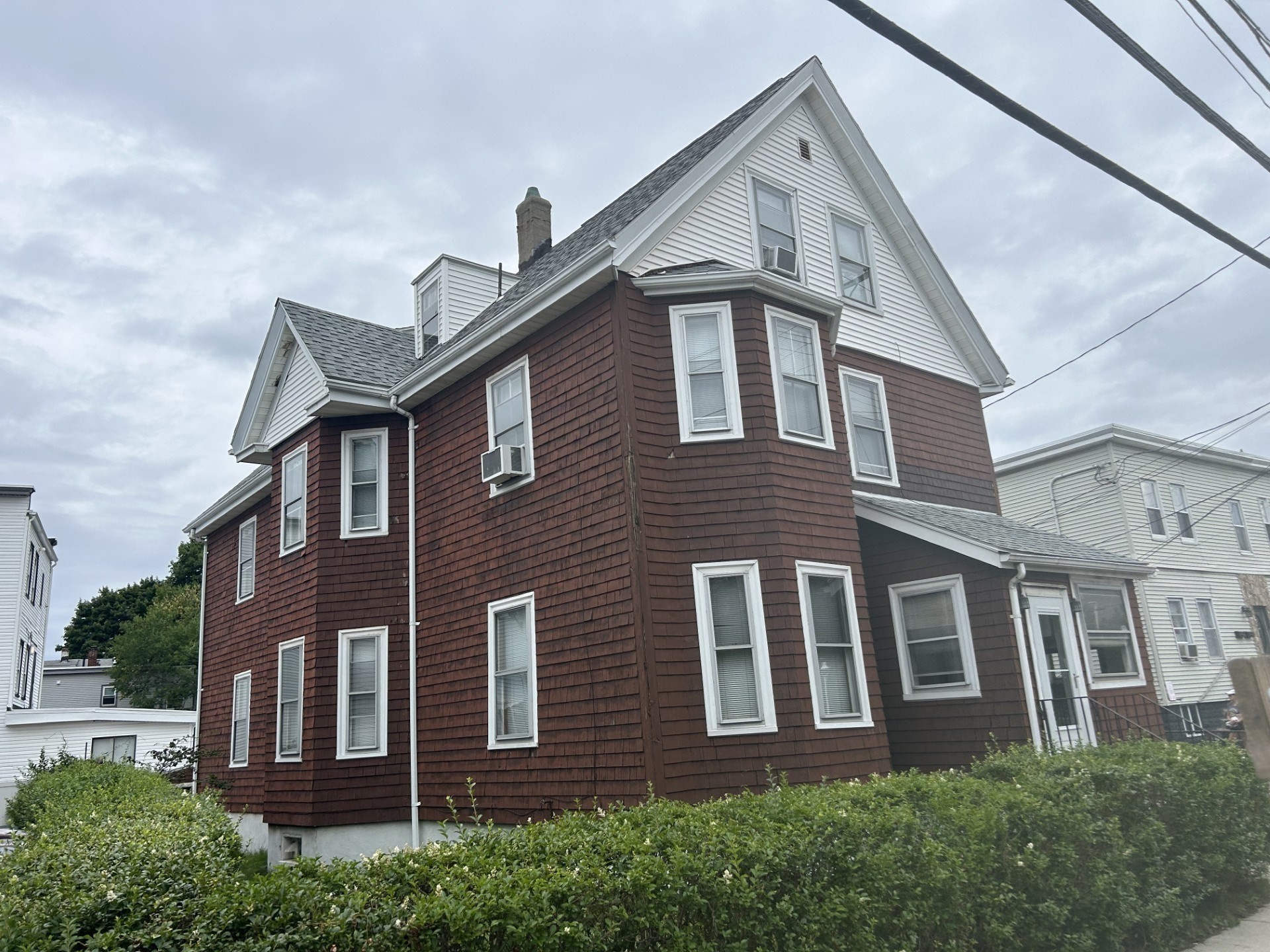33 Nichols St, Everett, MA 02149