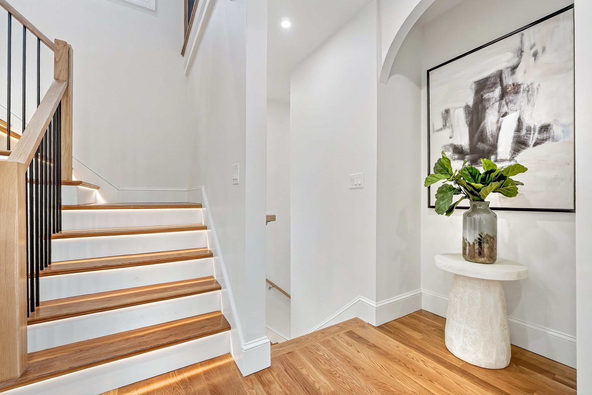 123 Mount Vernon Street Unit 2, Newton, MA 02465 - Image 2
