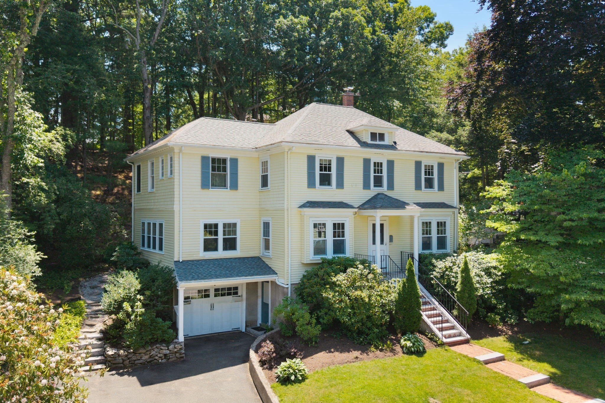 25 Riverdale Rd, Wellesley, MA 02481