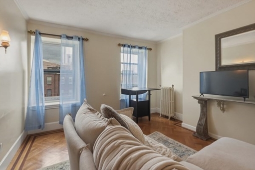 241 West Newtown St, Apt 8
