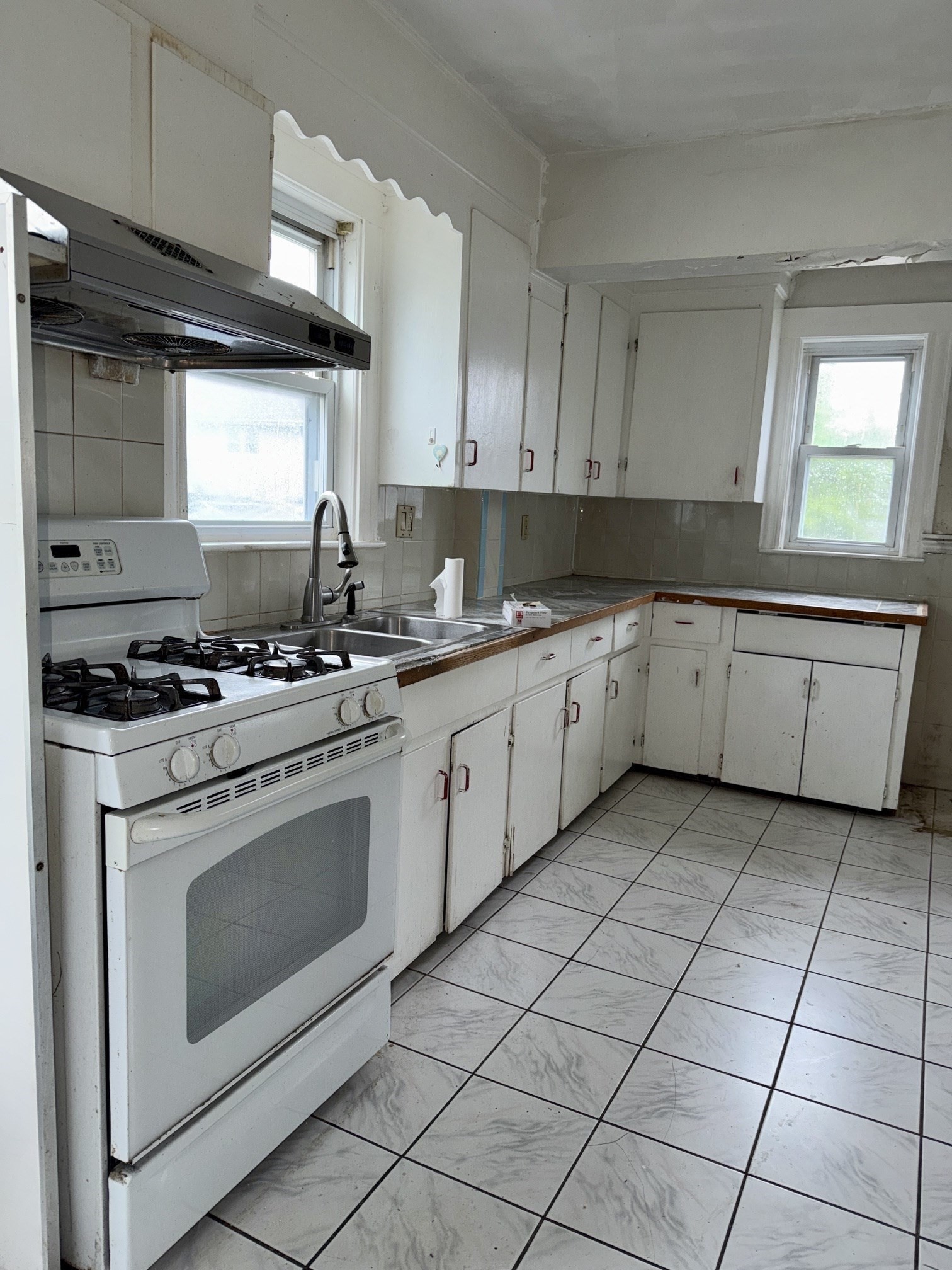 27 Clarendon St, Quincy, MA 02169 - Image 5