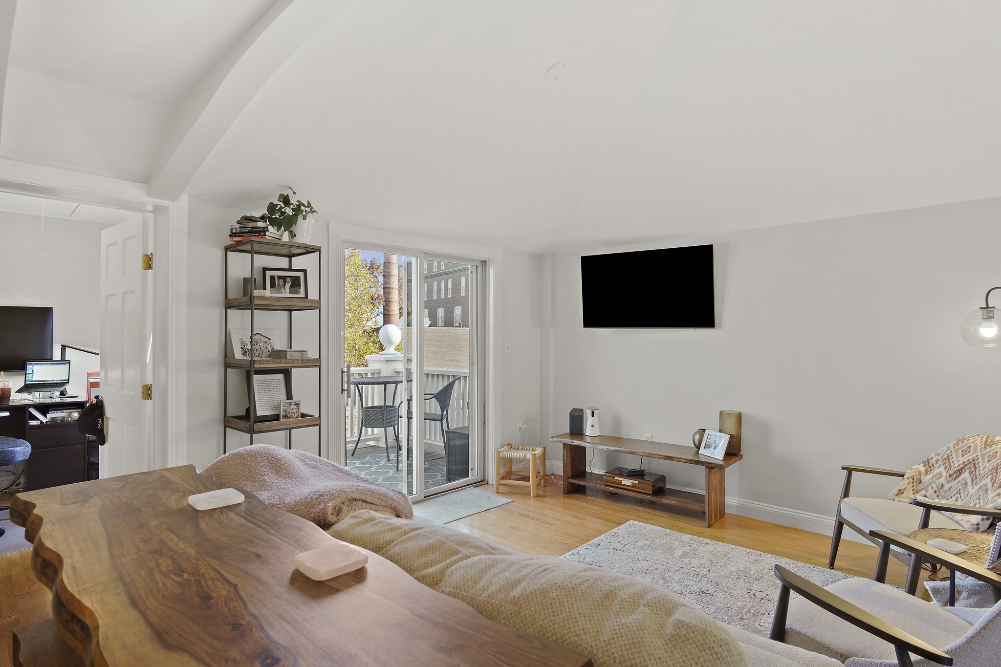 266 Essex St Unit 6, Salem, MA 01970
