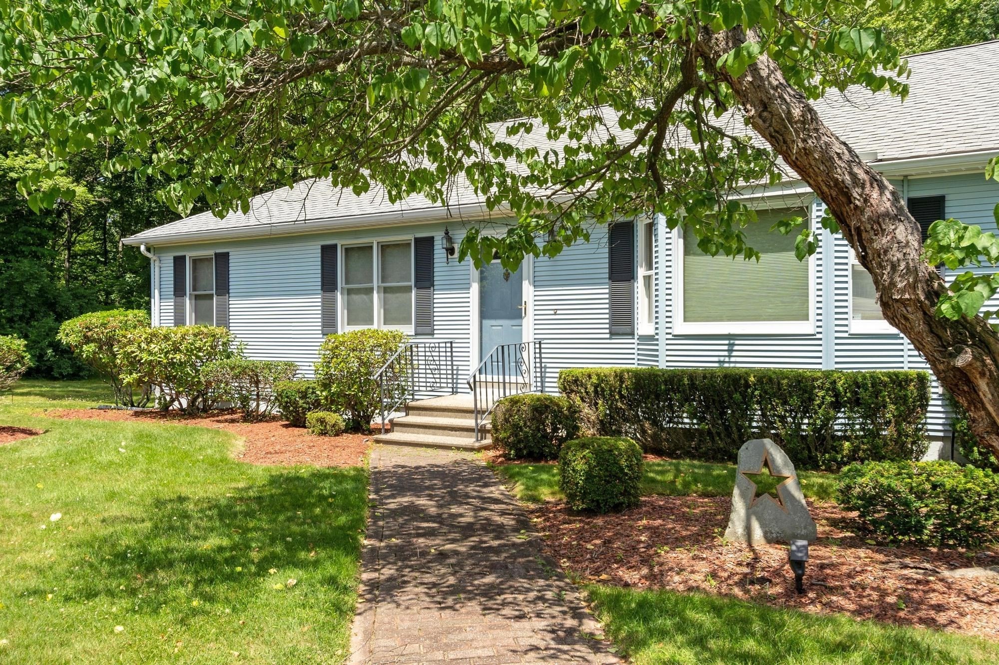 65 Blithewood Ave, Worcester, MA 01604