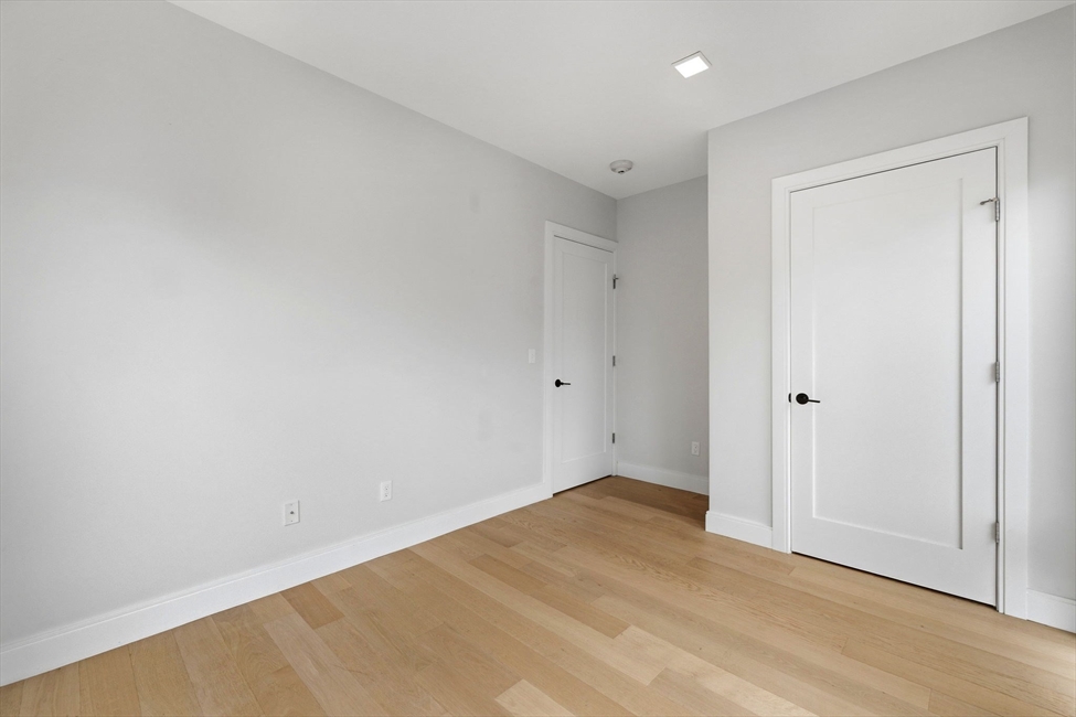 287 Maverick St, Boston, MA Image 15