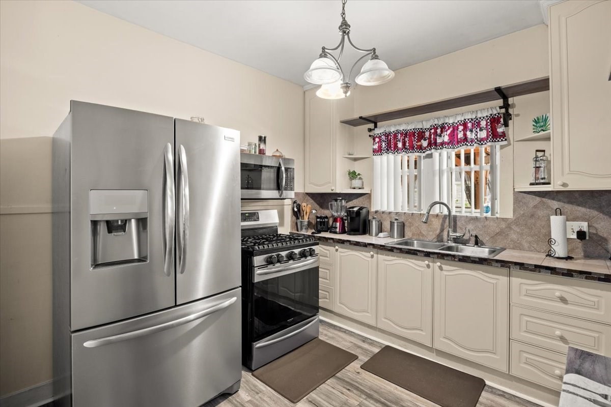 2118 Riverside Ave, Somerset, MA 02726 - Image 12