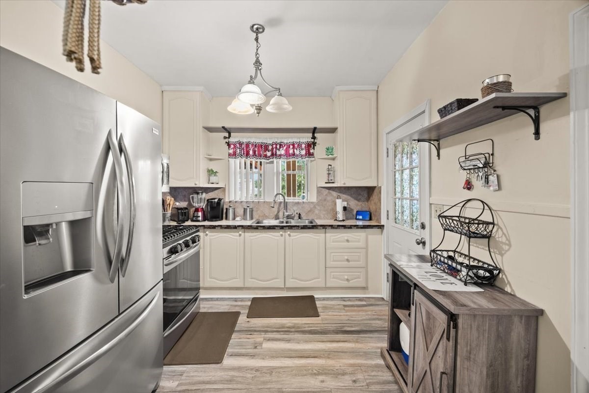 2118 Riverside Ave, Somerset, MA 02726 - Image 13