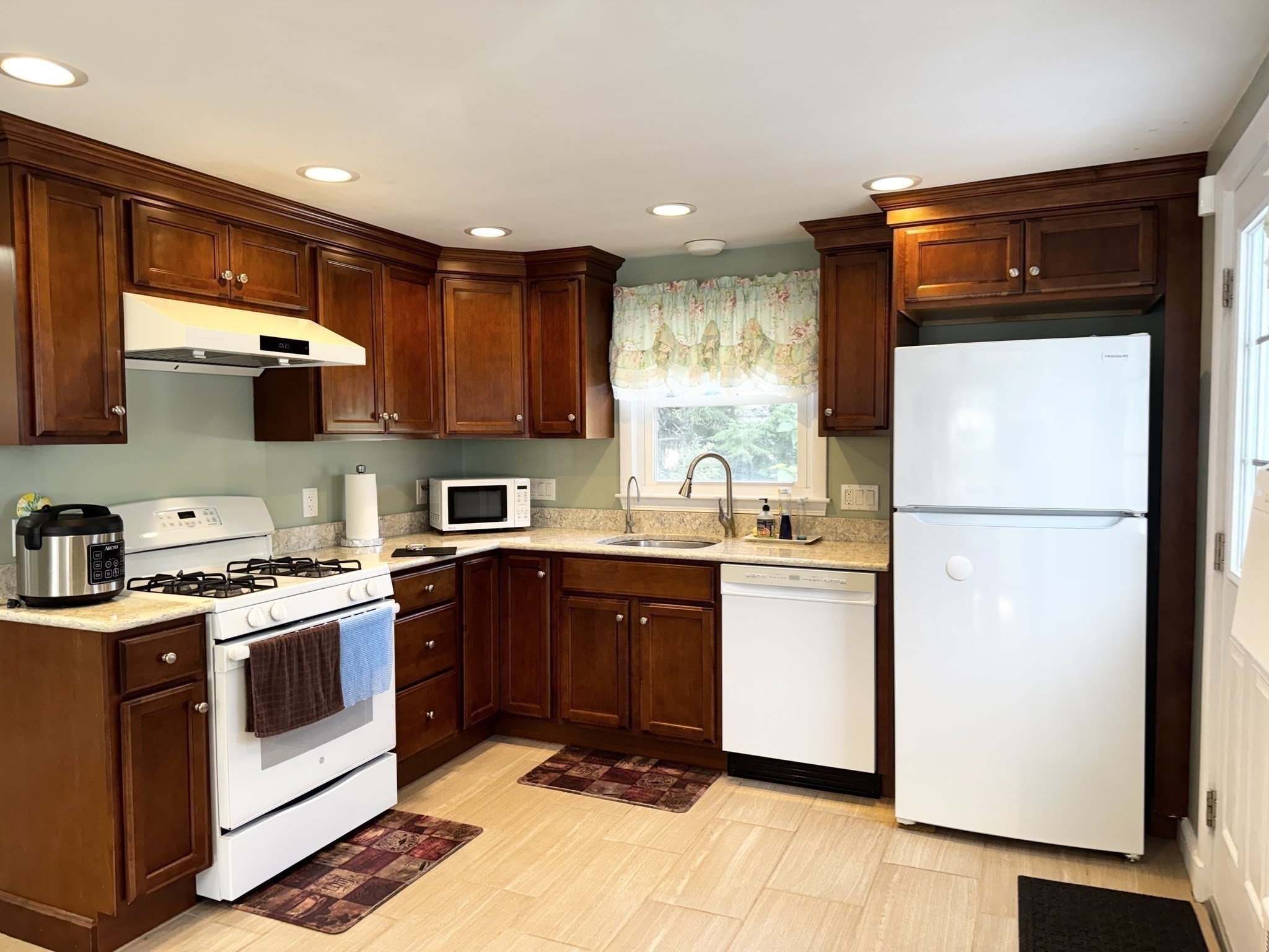 25 Breede Ter, Dedham, MA 02026 - Image 10