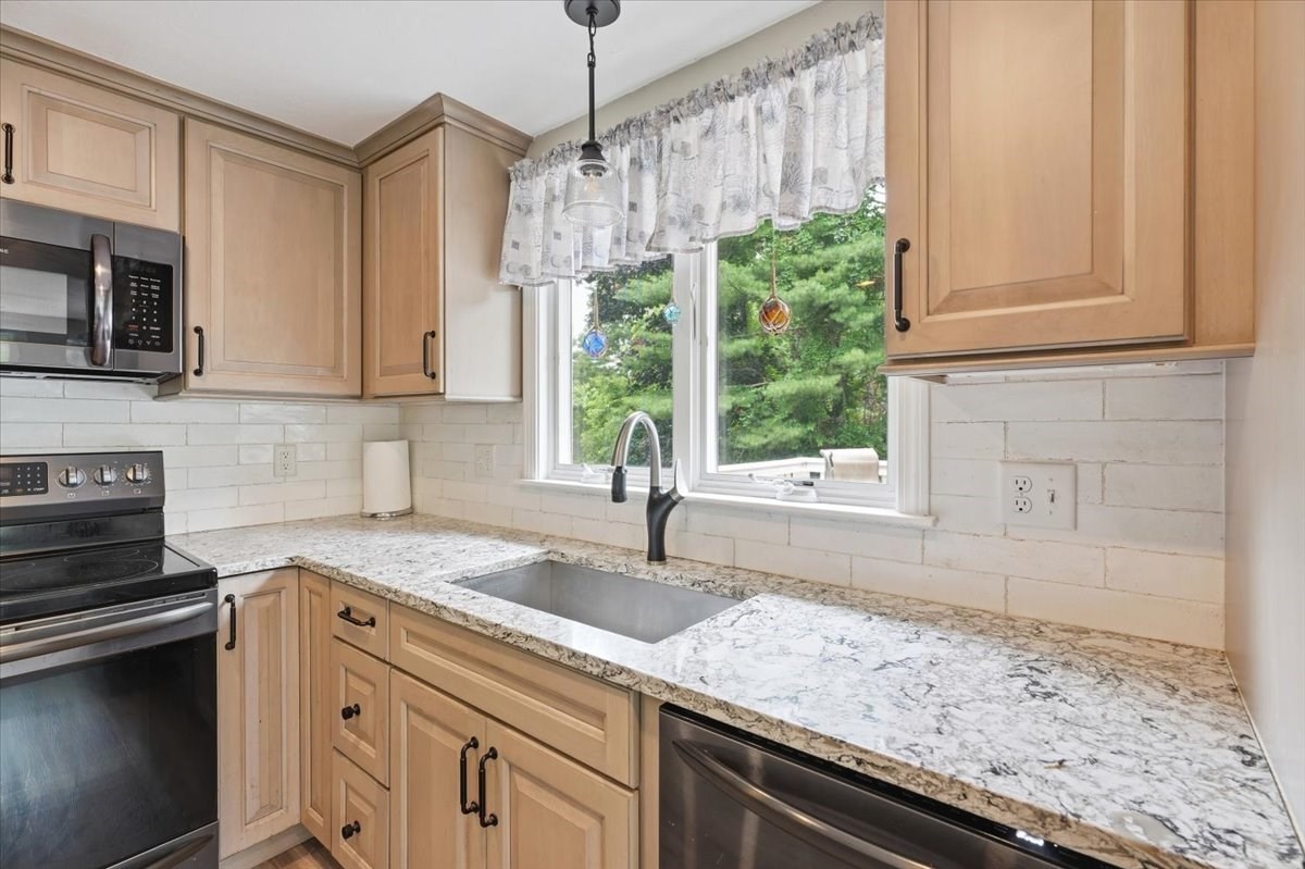 173 Bourne Rd, Plymouth, MA 02360 - Image 12