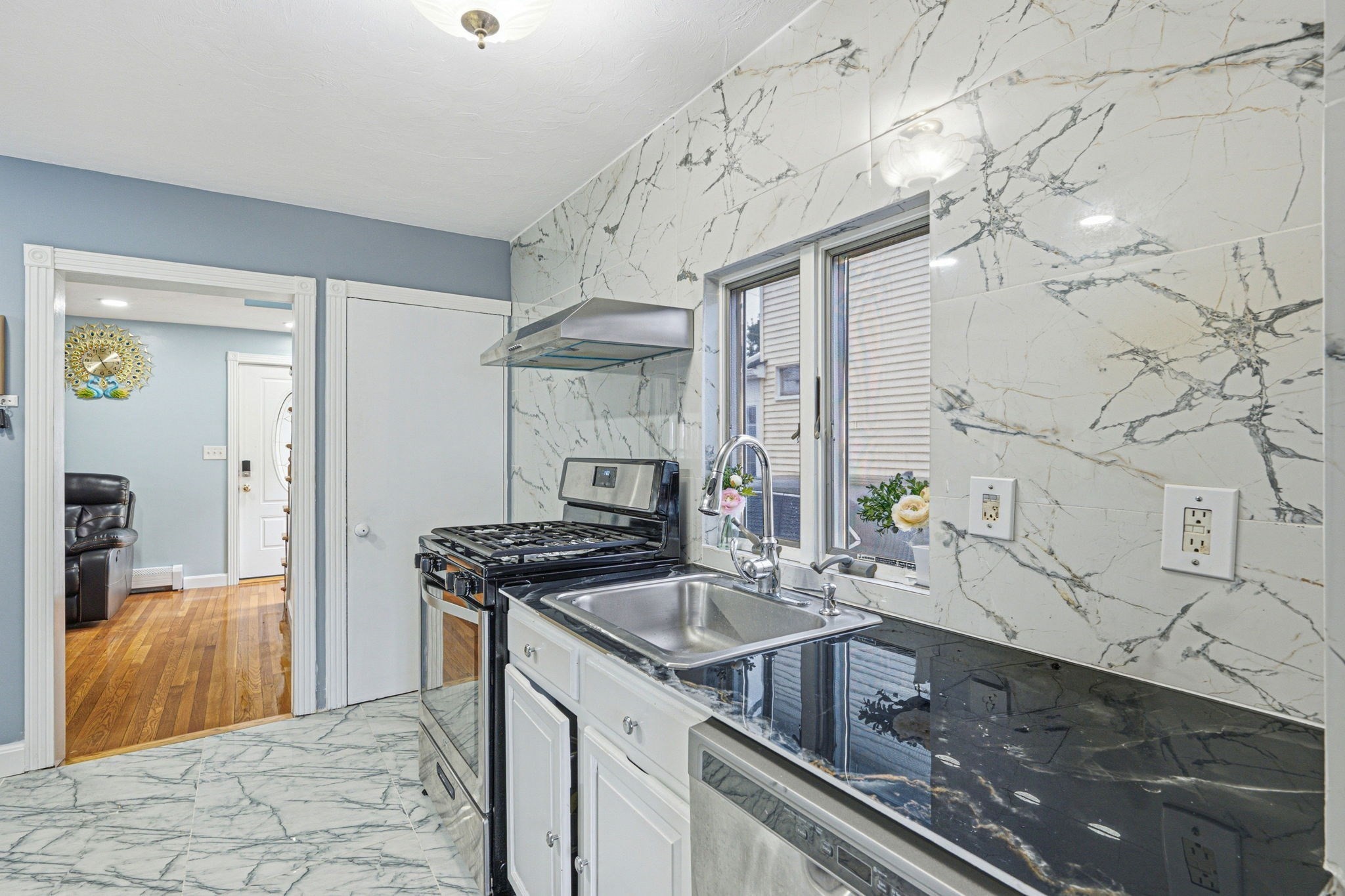 20 Bell St, Quincy, MA 02169 - Image 12