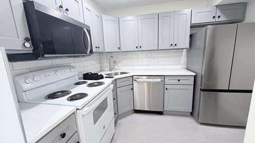 500 Washington ST, Apt 207