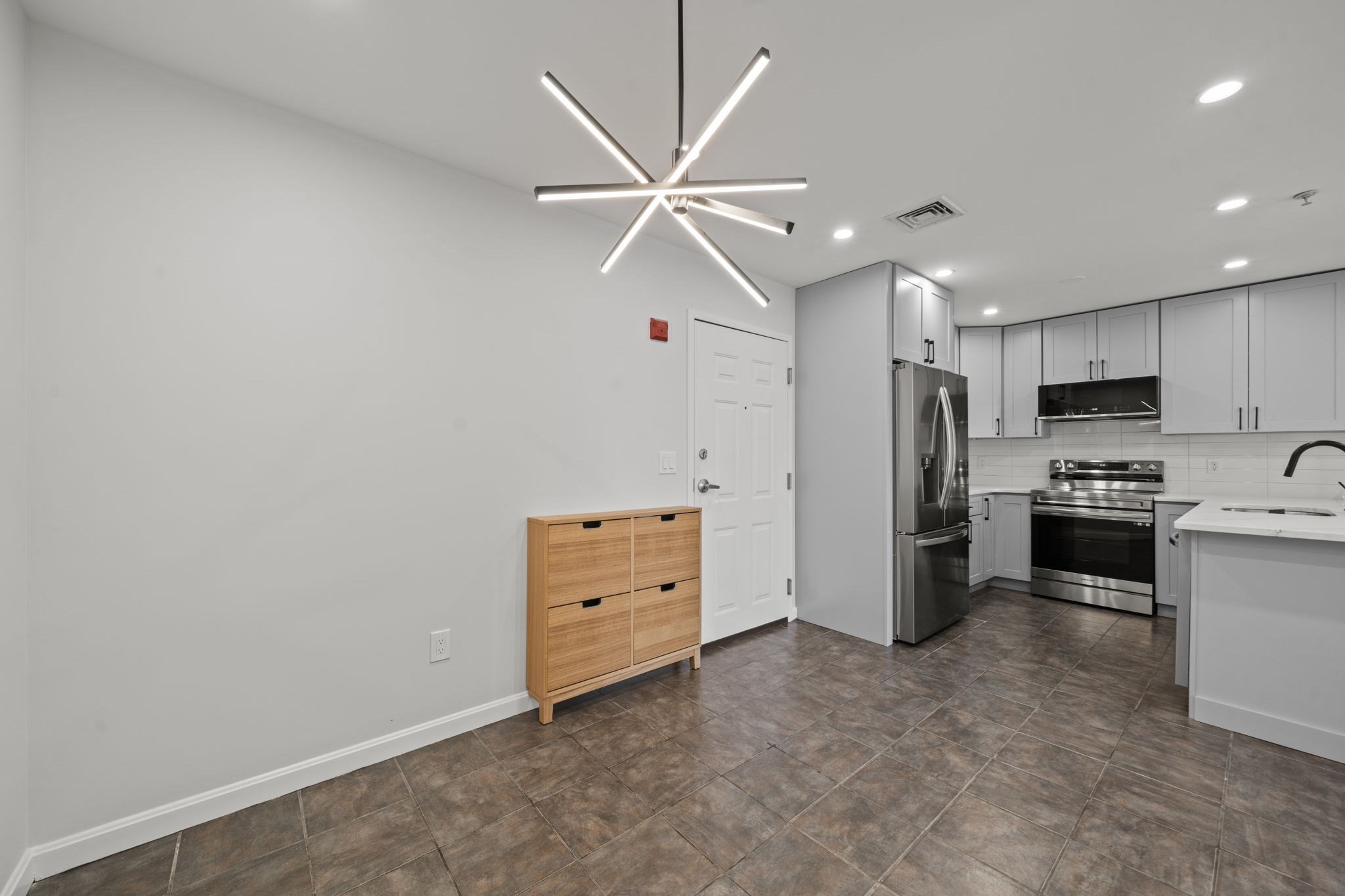 84 Aborn St Unit 2403, Peabody, MA 01960 - Image 11
