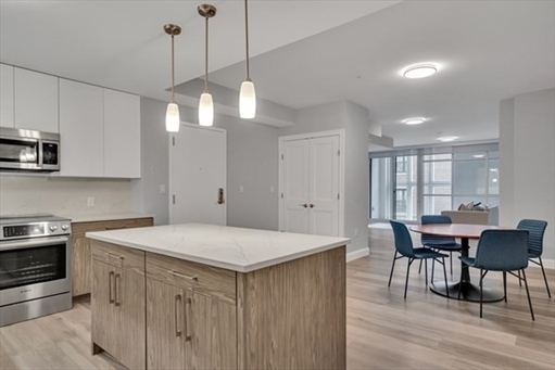 771 Harrison Ave, Apt 305