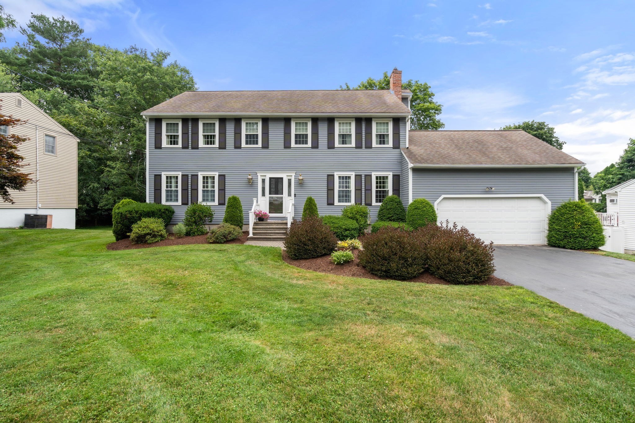 10 Gannon Ter, Framingham, MA 01702