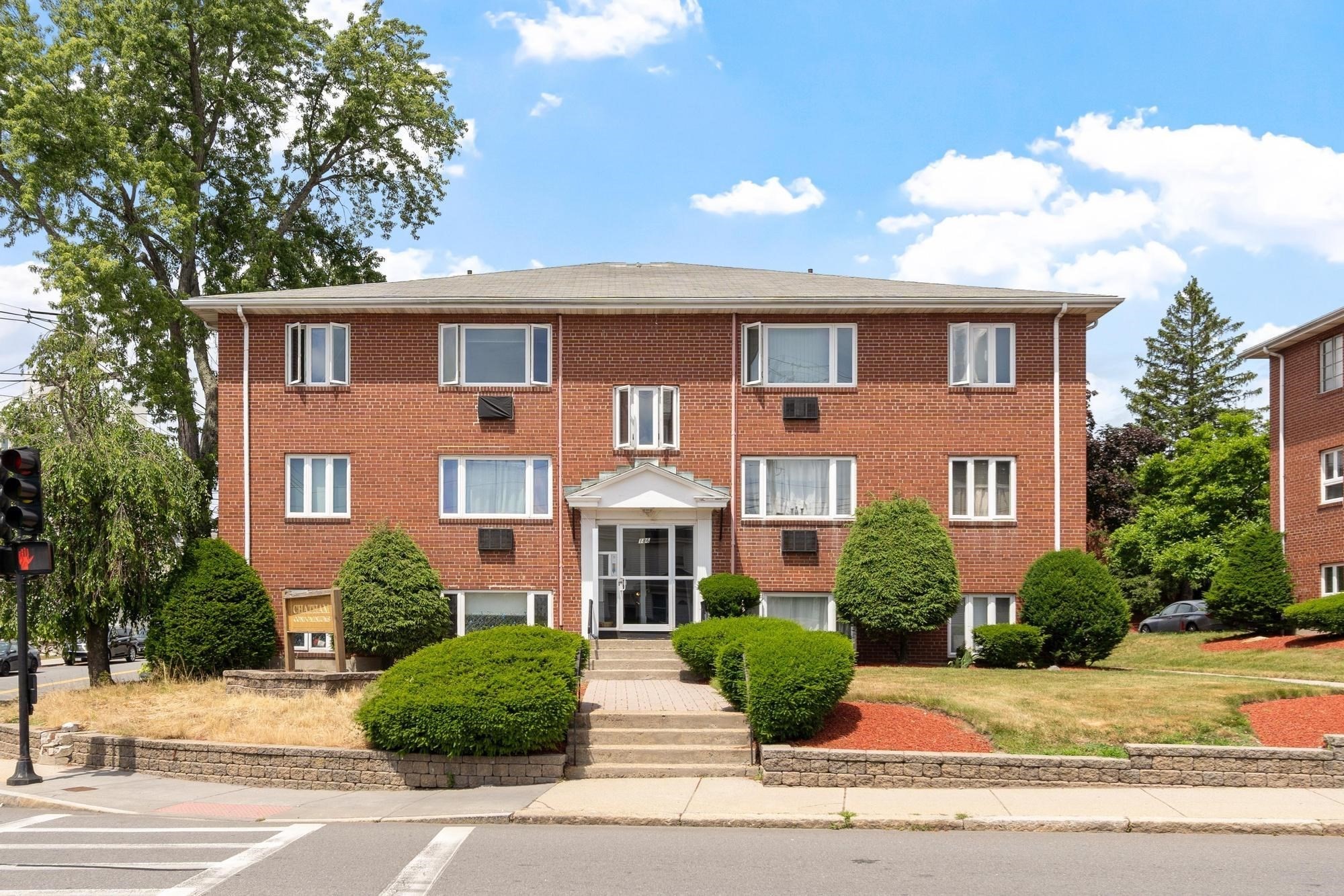 186 Lexington St Unit 7, Watertown, MA 02472