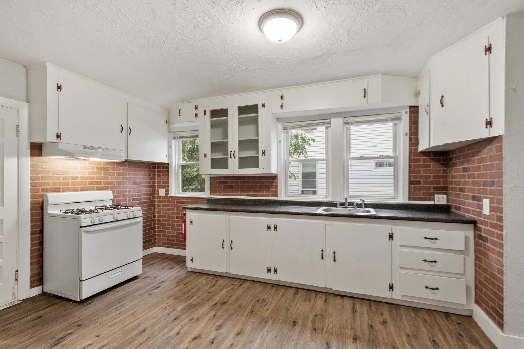 143 Highland Ave, Fitchburg, MA 01420 - Image 11