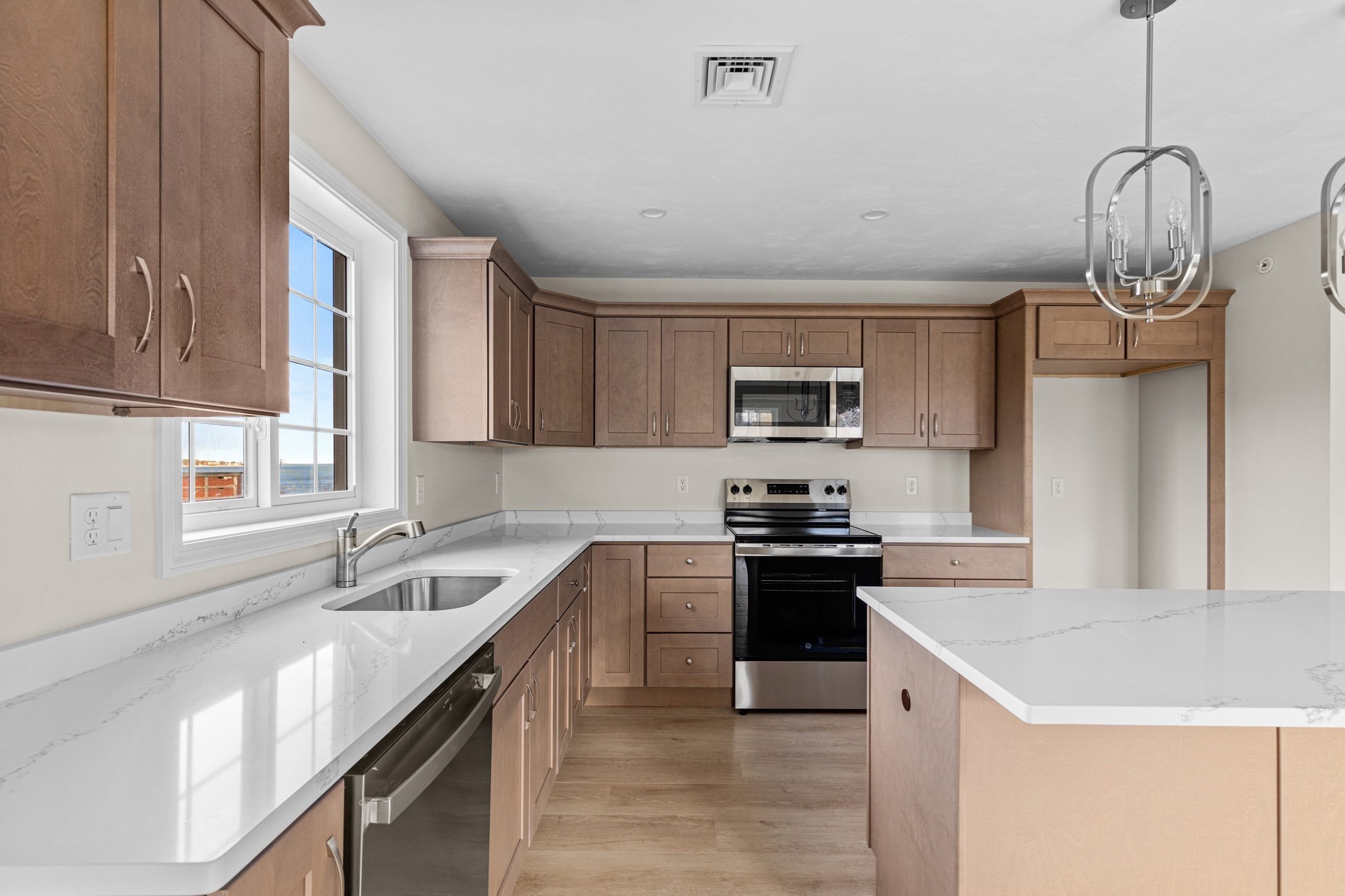 393 Court St Unit 6, Plymouth, MA 02360 - Image 3