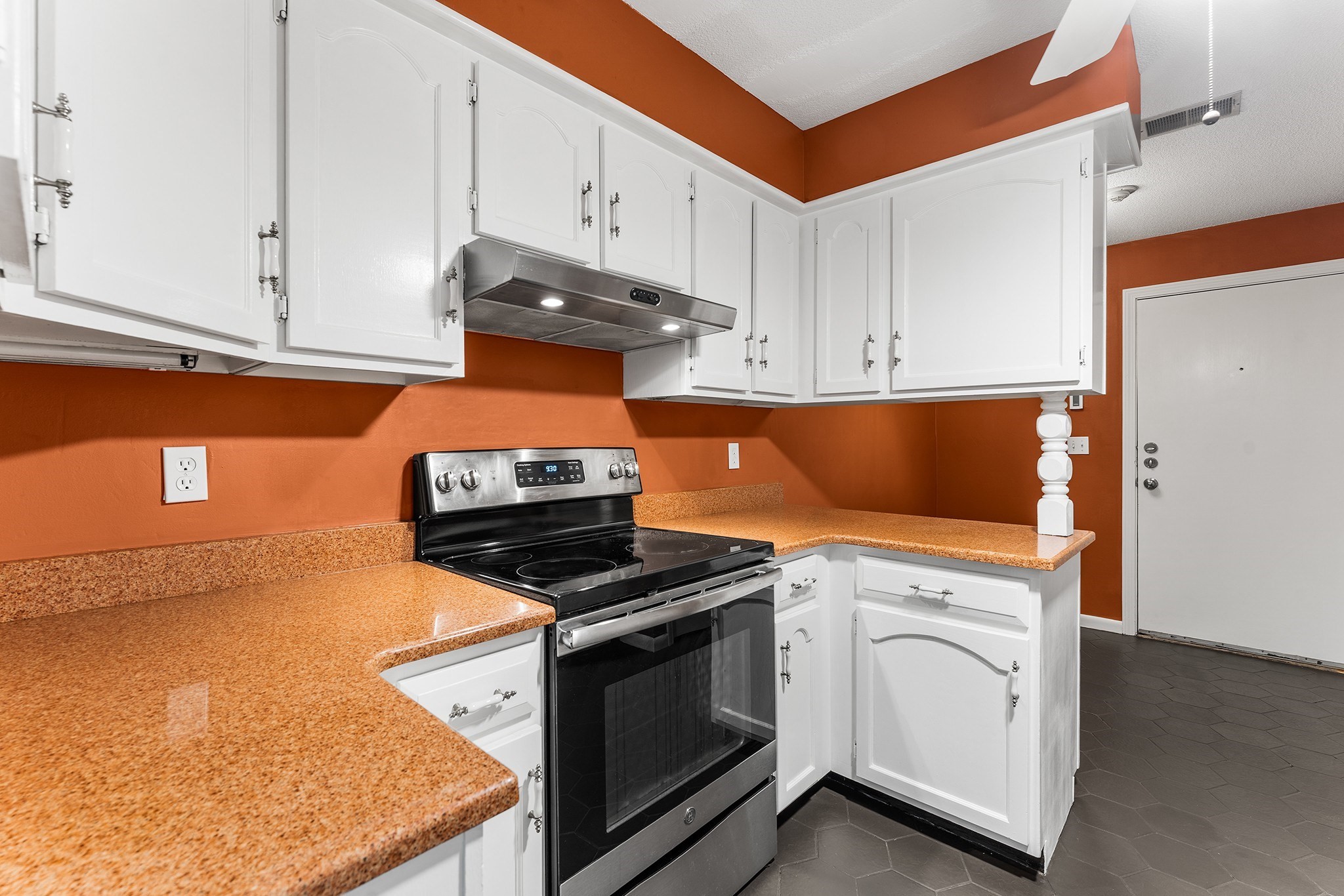 12 Royal Lake Dr Unit 8, Braintree, MA 02184 - Image 11