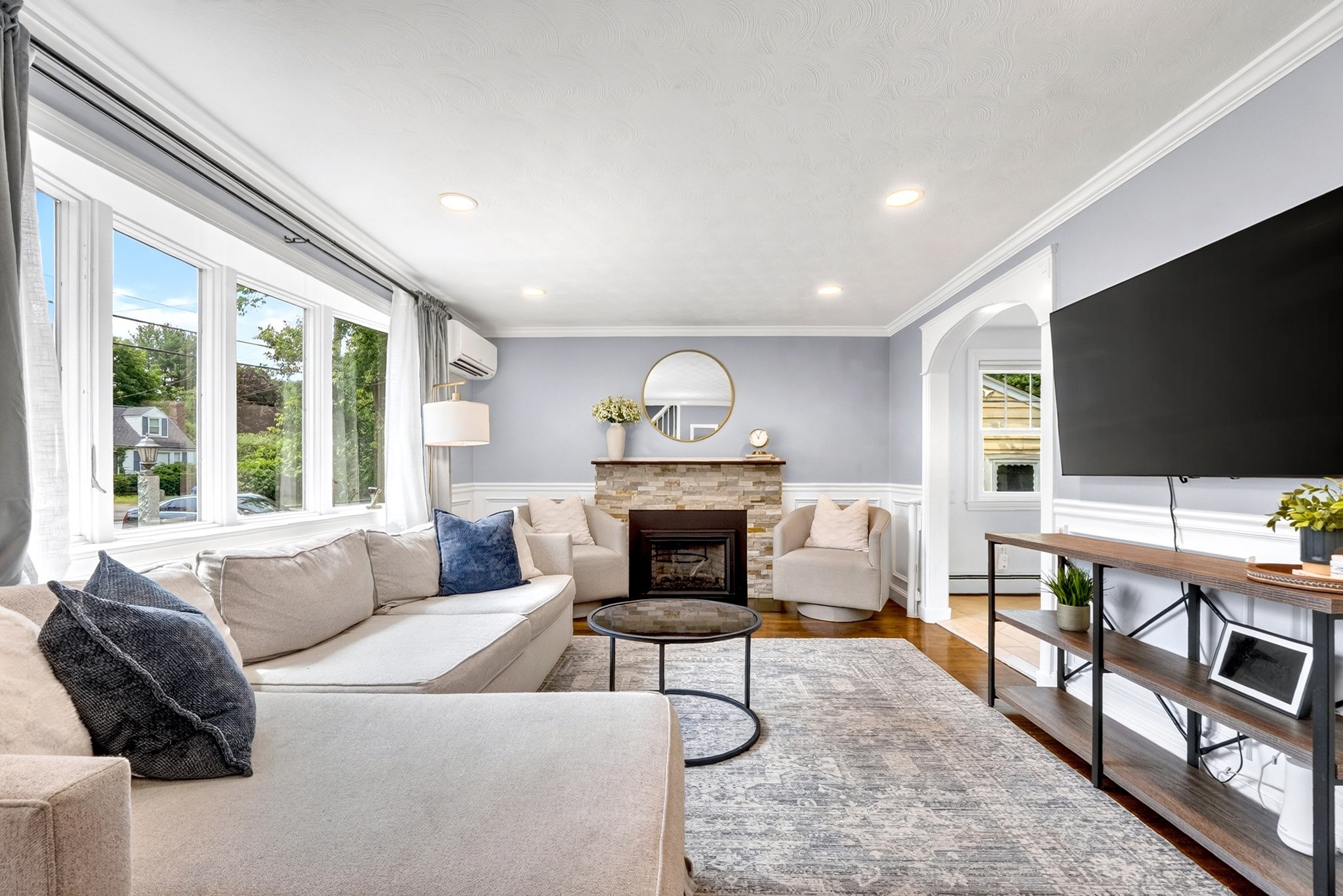 26 Brooksbie Rd, Bedford, MA 01730 - Image 2