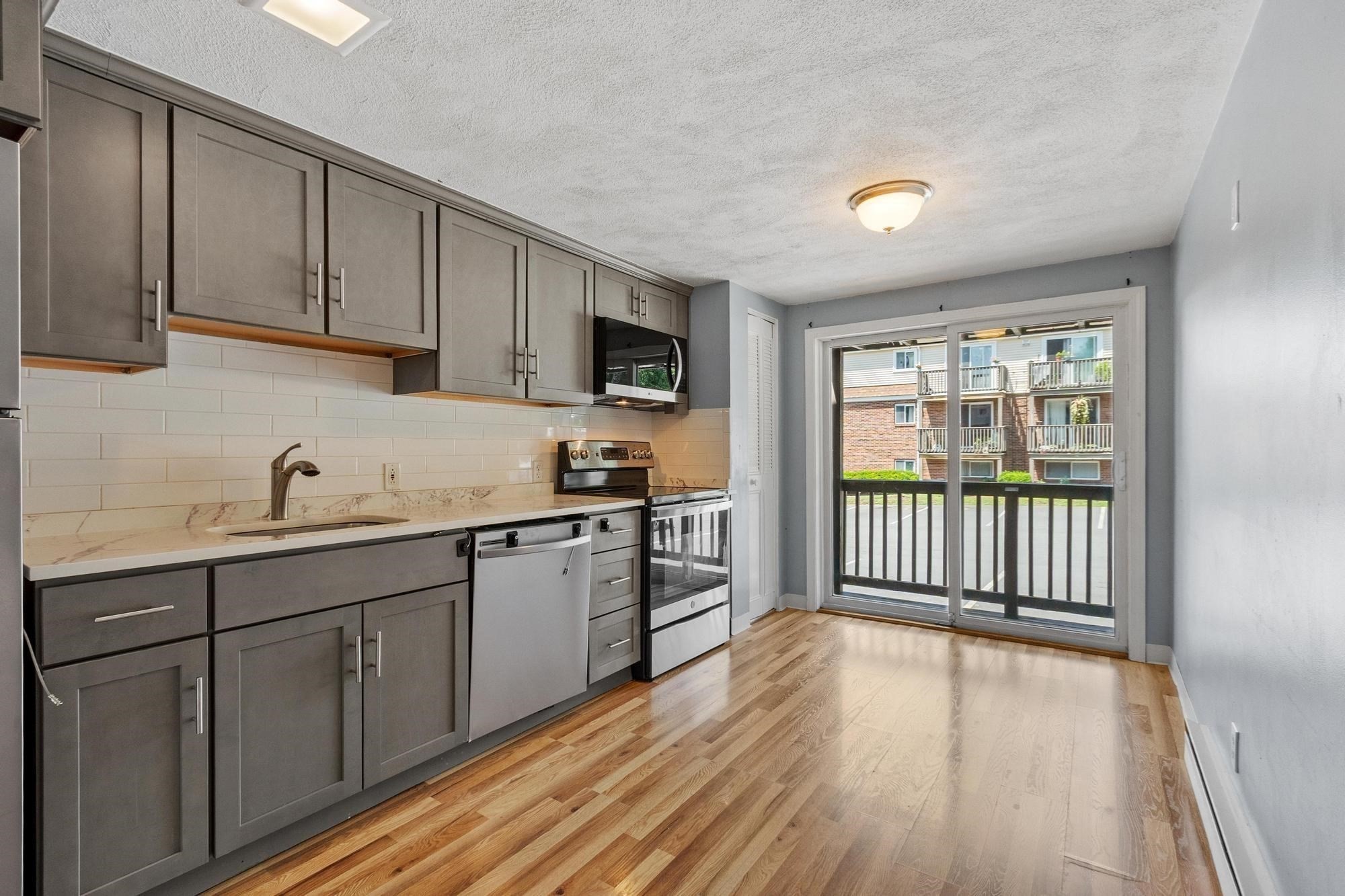 9 Wampus Ave Unit 4, Acton, MA 01720