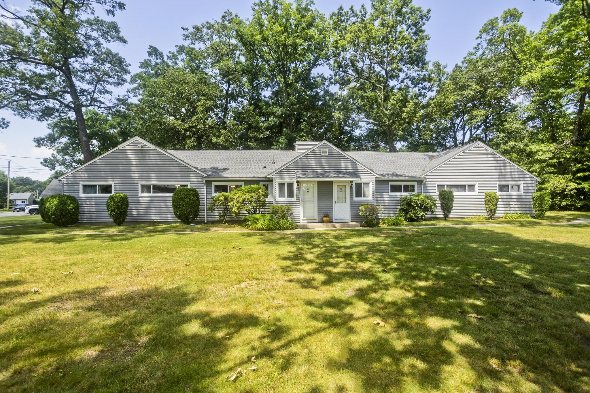 91 Partridge Ln Unit 91, Chicopee, MA 01022