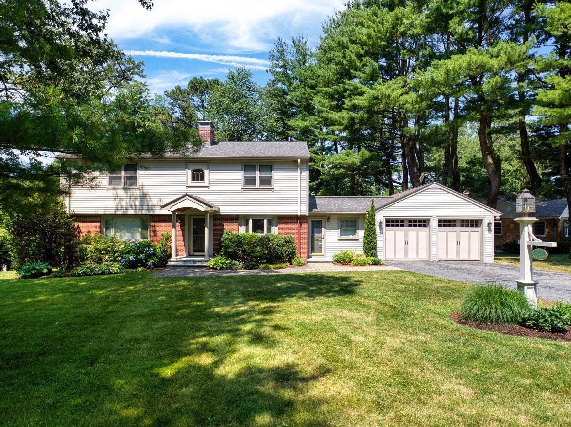 1 Dawes Rd, Lexington, MA 02421