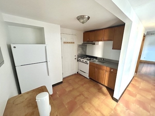 22 University Road, Apt 1B