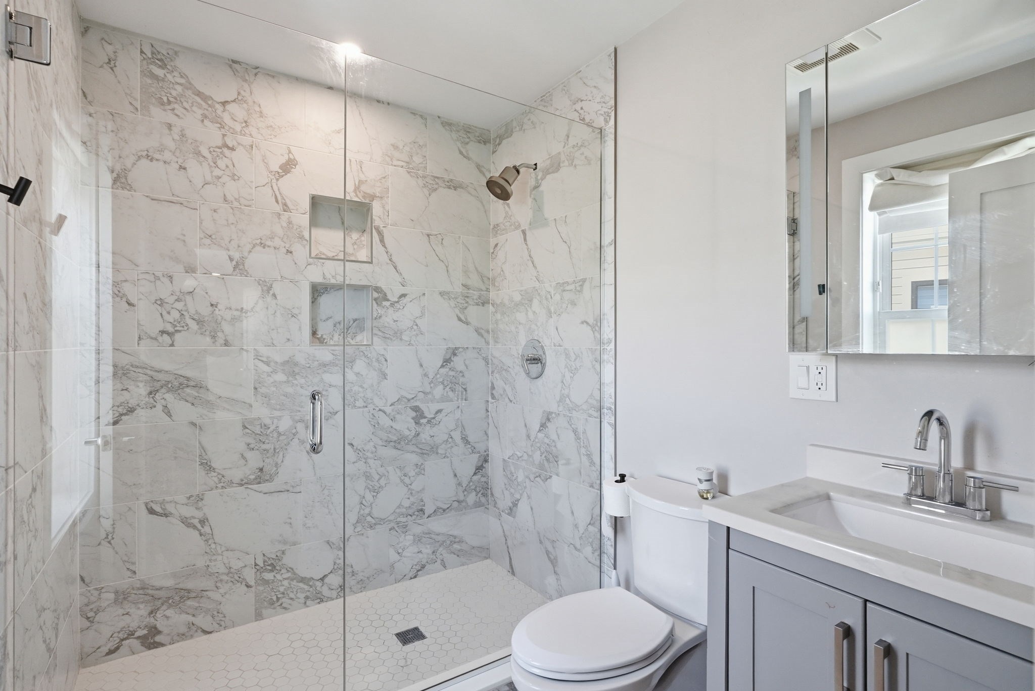 18 Crestway Rd Unit PH5, East Boston, Boston, MA 02128 - Image 11