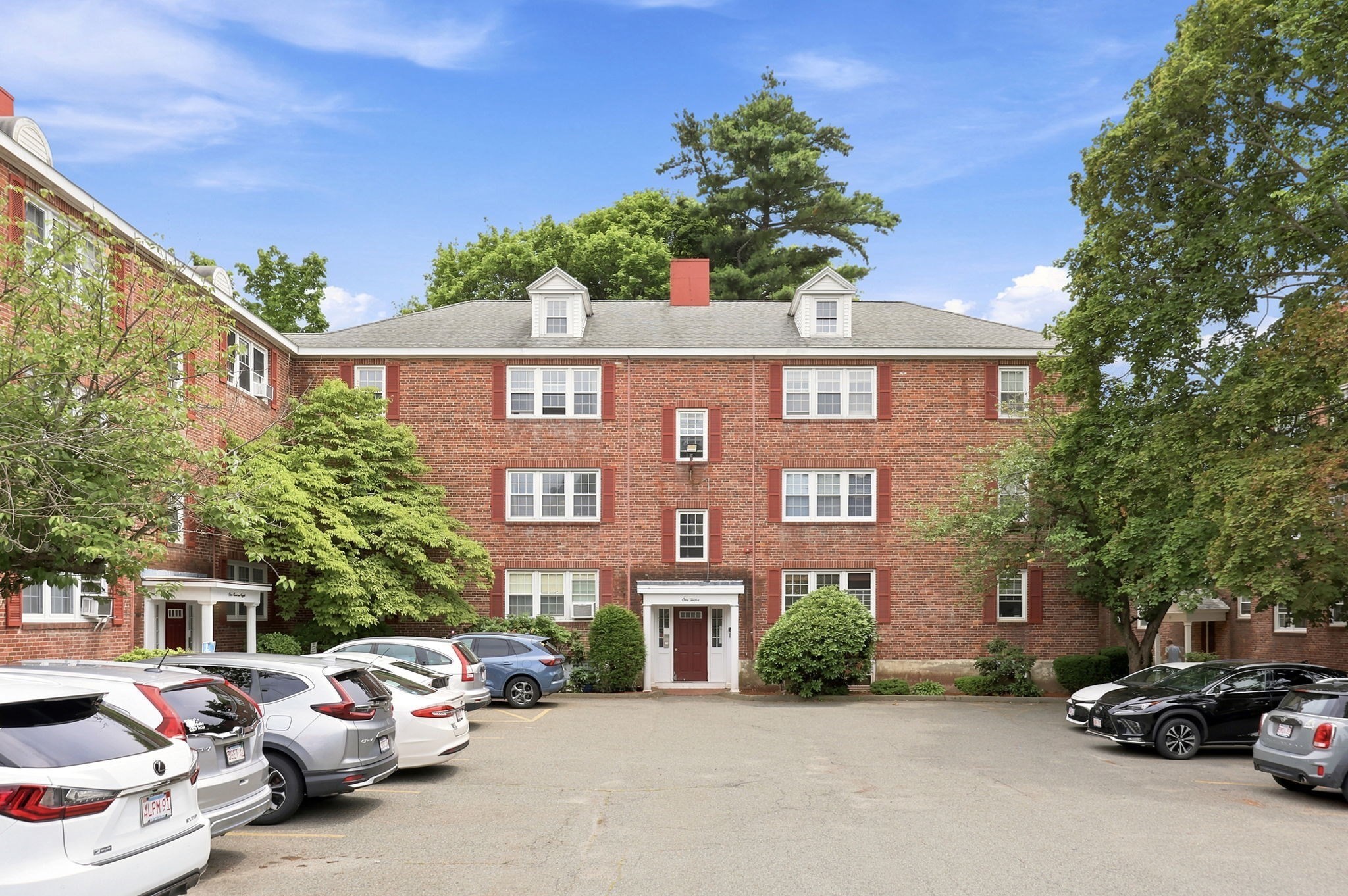 112 Maple St Unit 4, Malden, MA 02148
