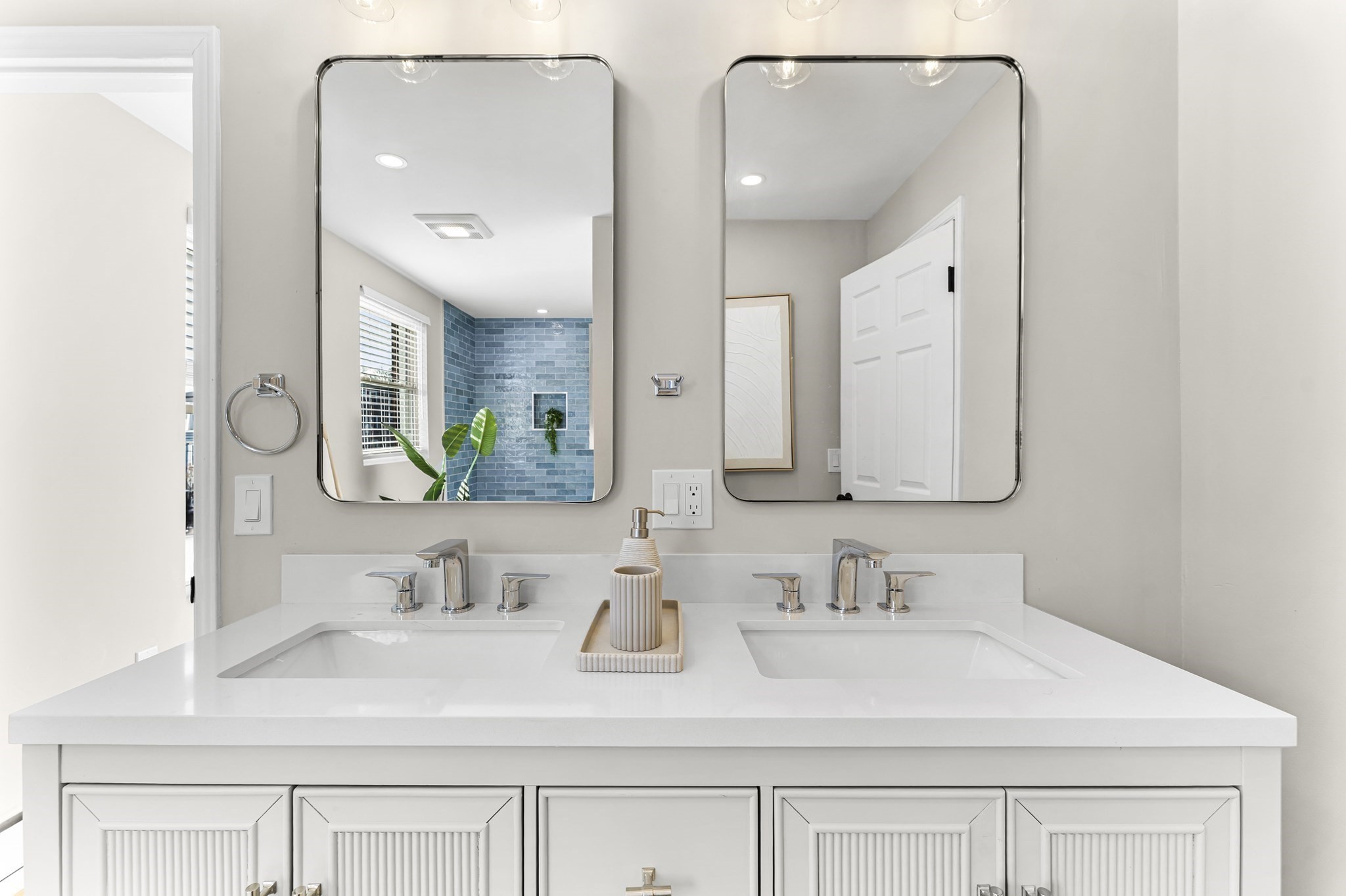 52 Clifford St, Roxbury, Boston, MA 02119 - Image 11